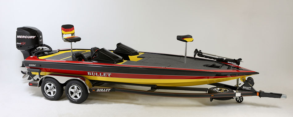 Bullet 21RDC Bass Boat